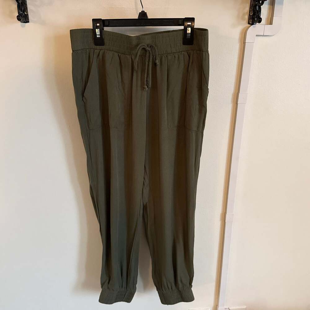 Hem & Thread Olive Green Tulip Hem Jogger Pants
